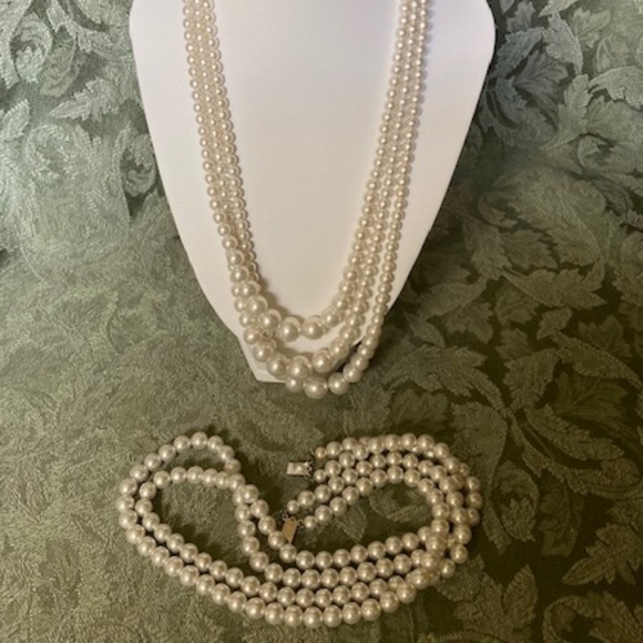 Sarah Coventry Five Strand Contessa 3 in 1 Faux Pearl Necklace - Picture 4 of 12